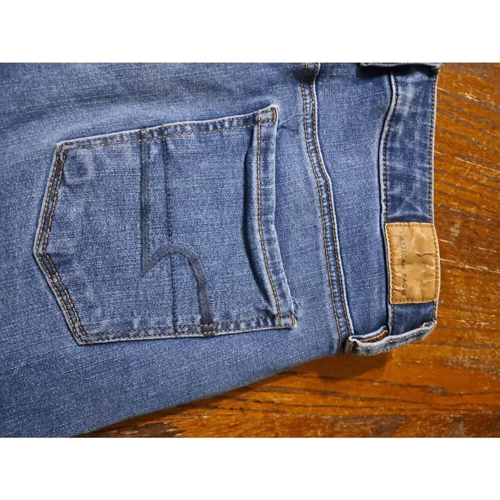 Size 2 American Eagle Super Hi Rise Denim Blue Jean Jeggings Next Level Stretch